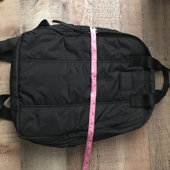 SOLD! Under Armour backpack - Picture 4 of 6